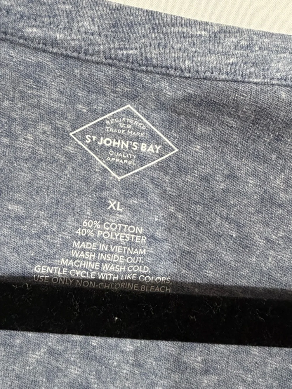 St. John's Bay Gray Short-Sleeve Tee with Pink-Red Lobster Print - Picture 3 of 4